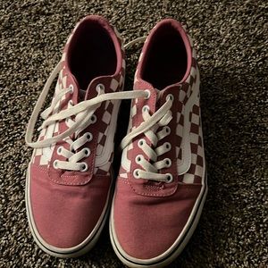 Vans women’s size 9 pink…barely worn!